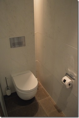 toilet room 603