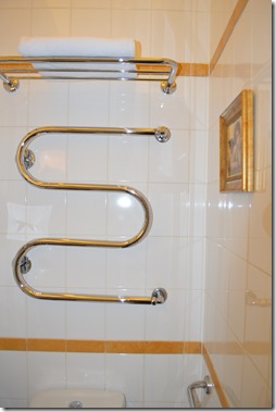 Ramada 222 hot towel rack