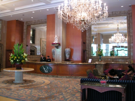 Holiday Inn Park View Singapore lobby
