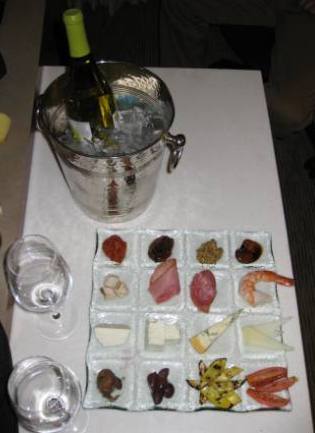 Hyatt Regency Denver - complimentary Diamond member amenity of wine and food tray