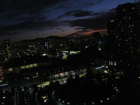 W San Francisco 2609 view of city at dusk