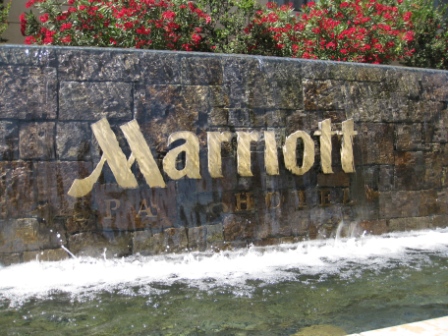 Marriott Napa entrance water fountain