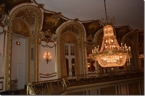 Hilton Chicago chandelier