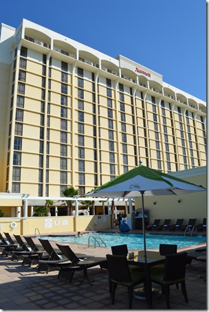 Marriott pool
