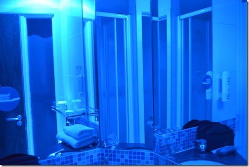 HIX Dub blue light bath