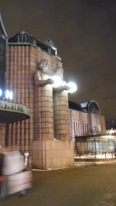 Helsinki-Train-Station.jpg