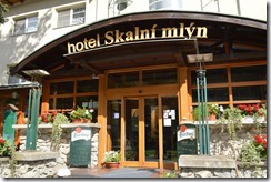 Hotel SkalnÃ­ MlÃ½n