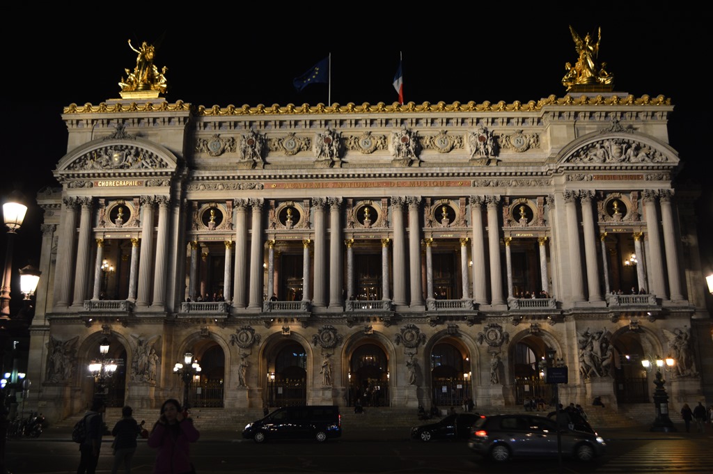 Palais Garnier with columns and statues