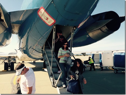 Allegiant Air MD-80 rear deboarding