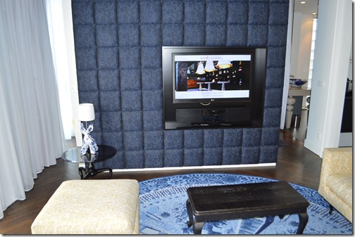 Andaz Suite-TV wall