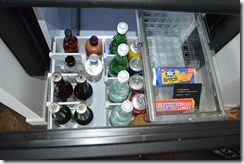 Andaz mini-bar