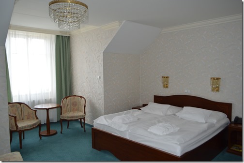 Grand Hotel room-1