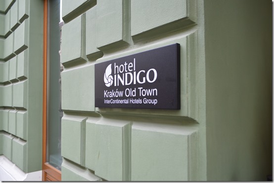 Hotel Inidgo sign-ext