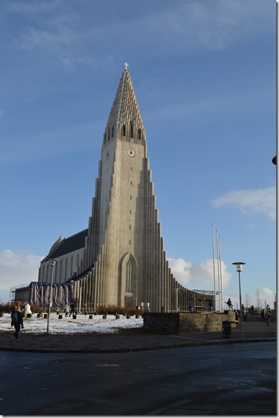 Hallgrímskirkja with a clock tower