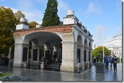 Warsaw Soldier tomb2