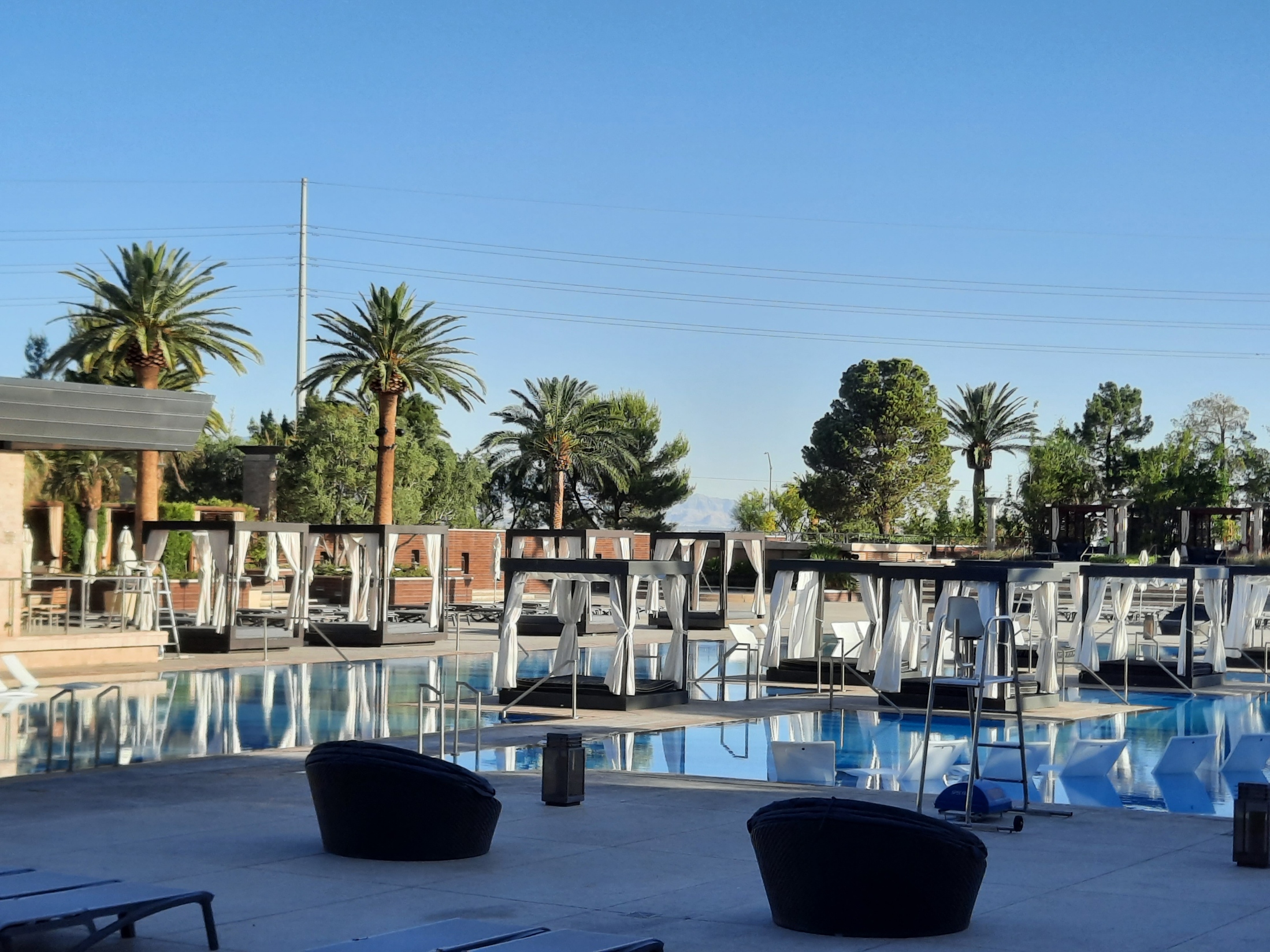 Paris Las Vegas Pool: Hours and Amenities - Midlife Miles