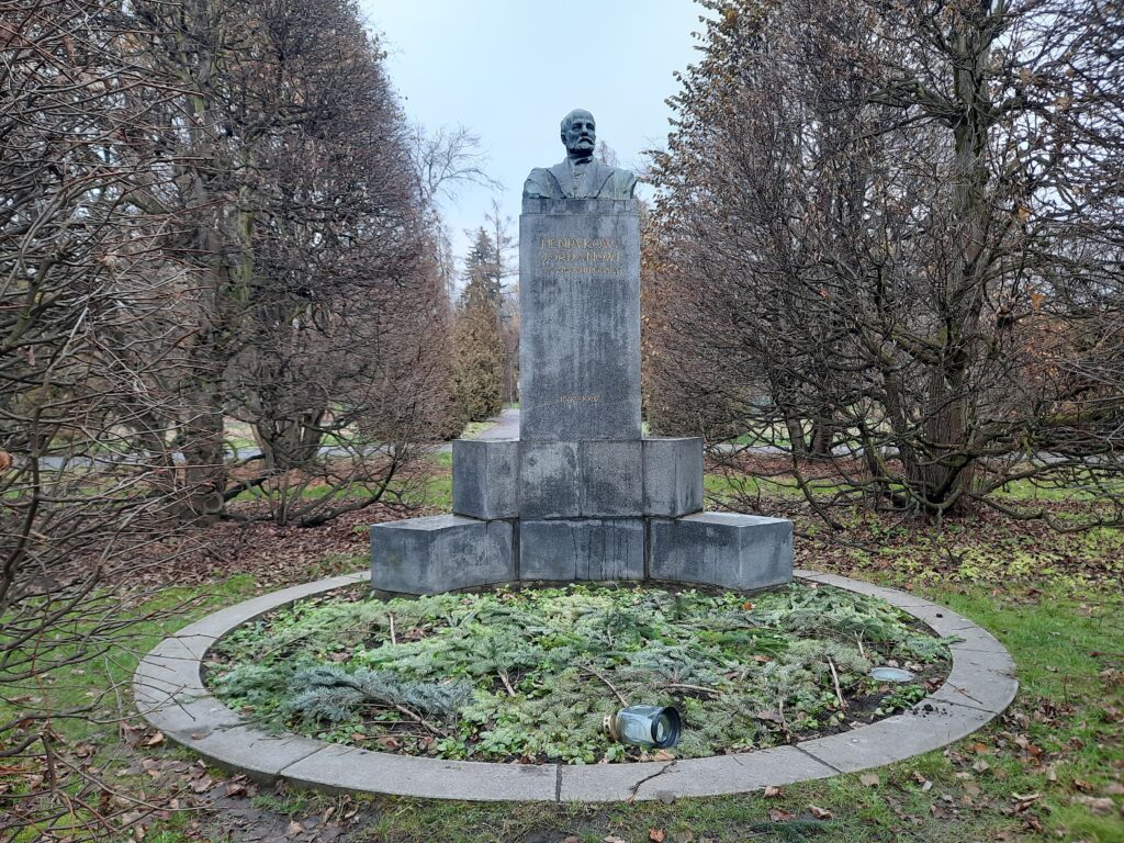 a statue of a man in a park
